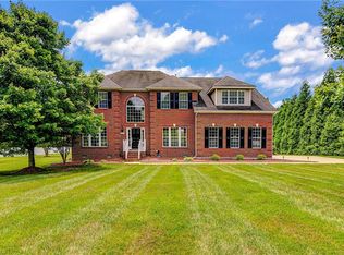 8415 Chartwell Dr, Oak Ridge, NC 27310