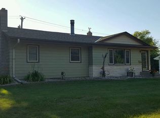 310 S Columbia Ave, Morris, MN 56267