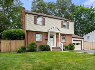 13 Greenwood Rd, Natick, MA 01760