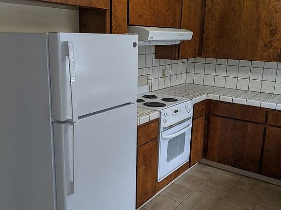 5th image of 4886 National Ave