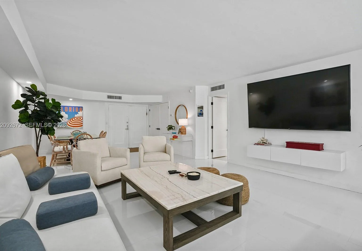 Mar Del Plata Condo — Photo 4