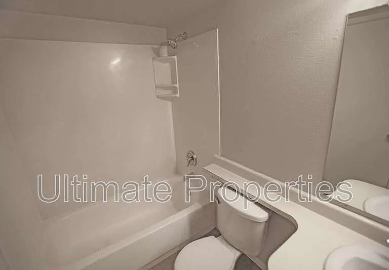3832 W Acapulco Ln — Photo 12