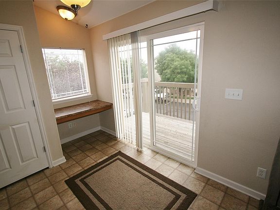 5th image of 5551 29th St Unit 3424