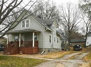 104 2nd St NE, Elkader, IA 52043