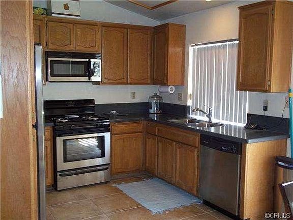 5th image of 6394 N Redwood St