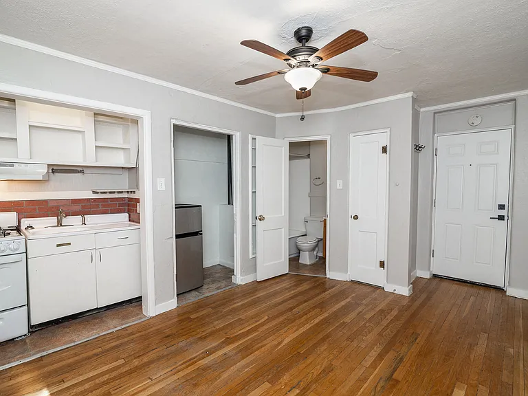 Palisade Apartments — Photo 32