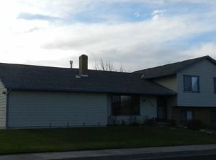 1110 SW 8th St, Hermiston, OR 97838