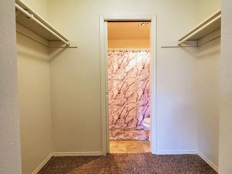 Meadow Ridge Apartments — Photo 10