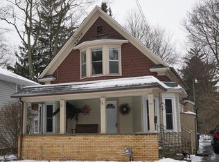 1908 Oakland Dr, Kalamazoo, MI 49008