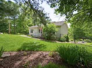 10 Southwick Rd, Sutton, MA 01590