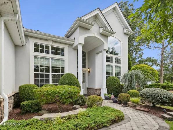 14 Chesterfield Drive, Jackson, NJ 08527