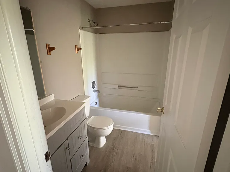 8527 Koluder Ct — Photo 12