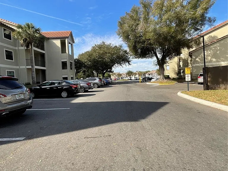 3004 Parkway Blvd #209 — Photo 19