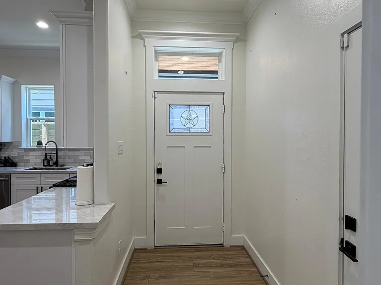 3321 McGowen St — Photo 5