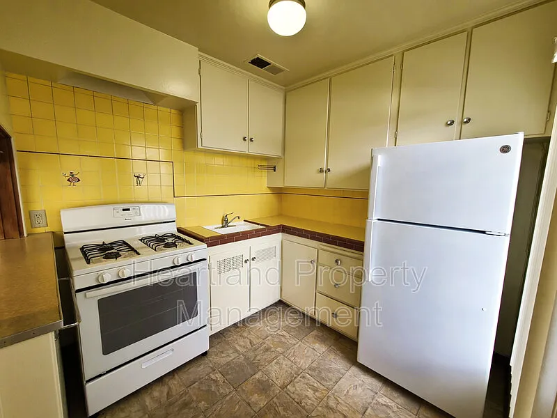2 bed, 1.0 bath, 850 sqft, $2,150 — Photo 4