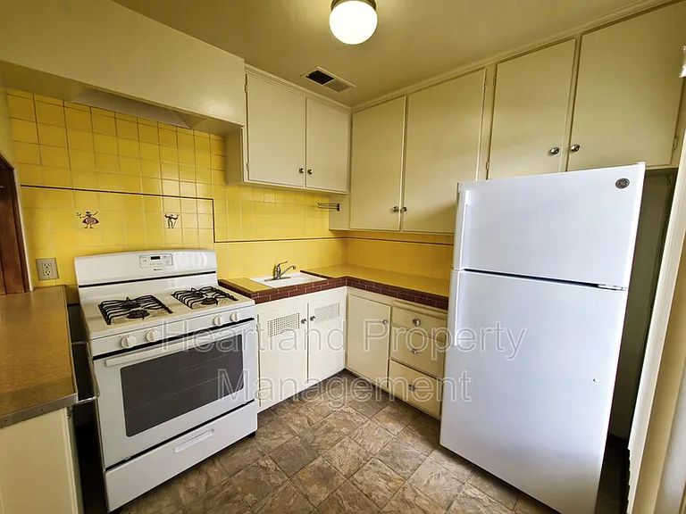 5123 Wilson St — Photo 4