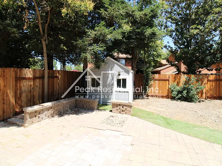 2641 Decker Way — Photo 35