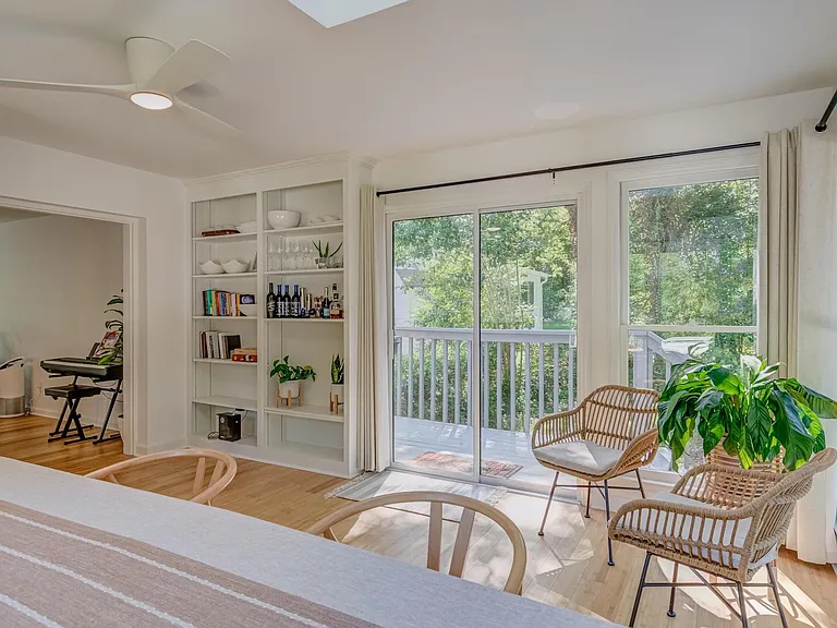 5600 Laniel Ct — Photo 12