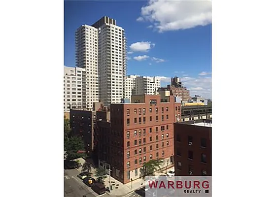 Sold by Warburg | media 3