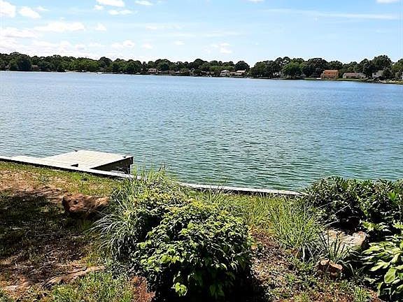 2nd image of 1740 Lake Christopher Dr