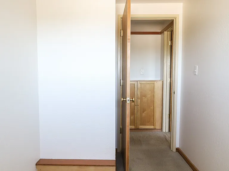 1735 Elm St — Photo 28