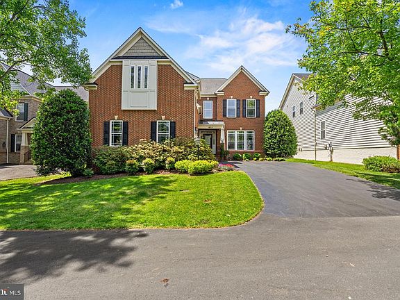 2nd image of 8717 Flowering Dogwood Ln