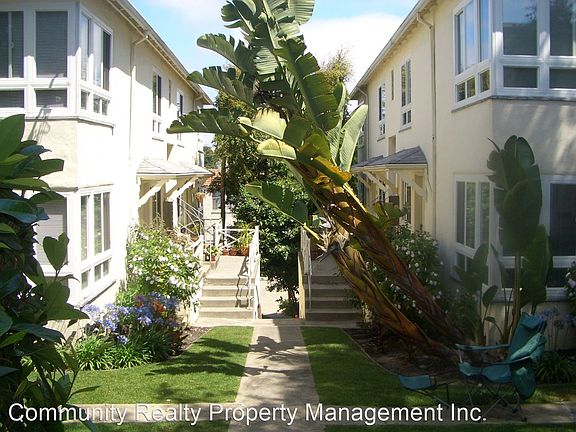 3rd image of 2554 Ivy Dr