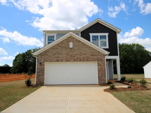 560 Cessna Dr, Spring Hope, NC 27882
