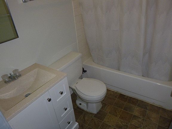 5th image of 420 W Idaho Ave #420