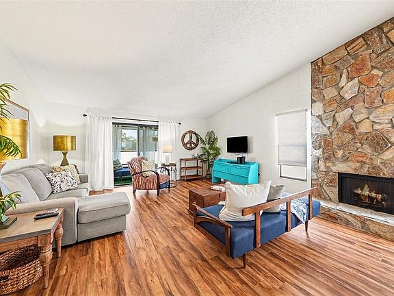 4th image of 9990 Eagles Point Cir APT 4