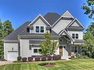 136 Tuskarora Point Ln, Mooresville, NC 28117