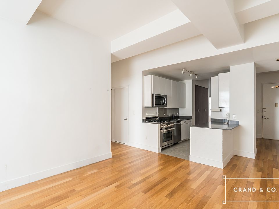 1st image of 99 John St APT 608