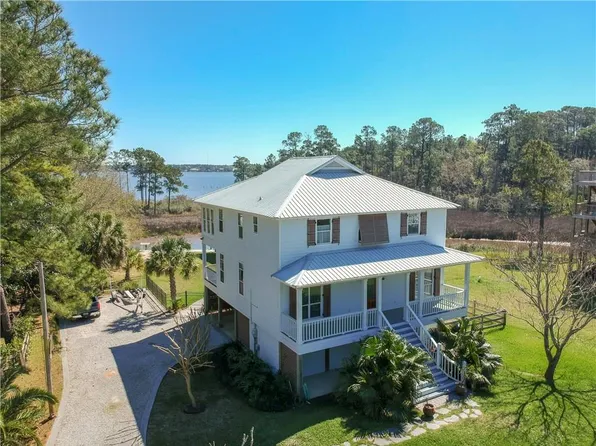 10350 Canal Cir, Fairhope, AL 36532