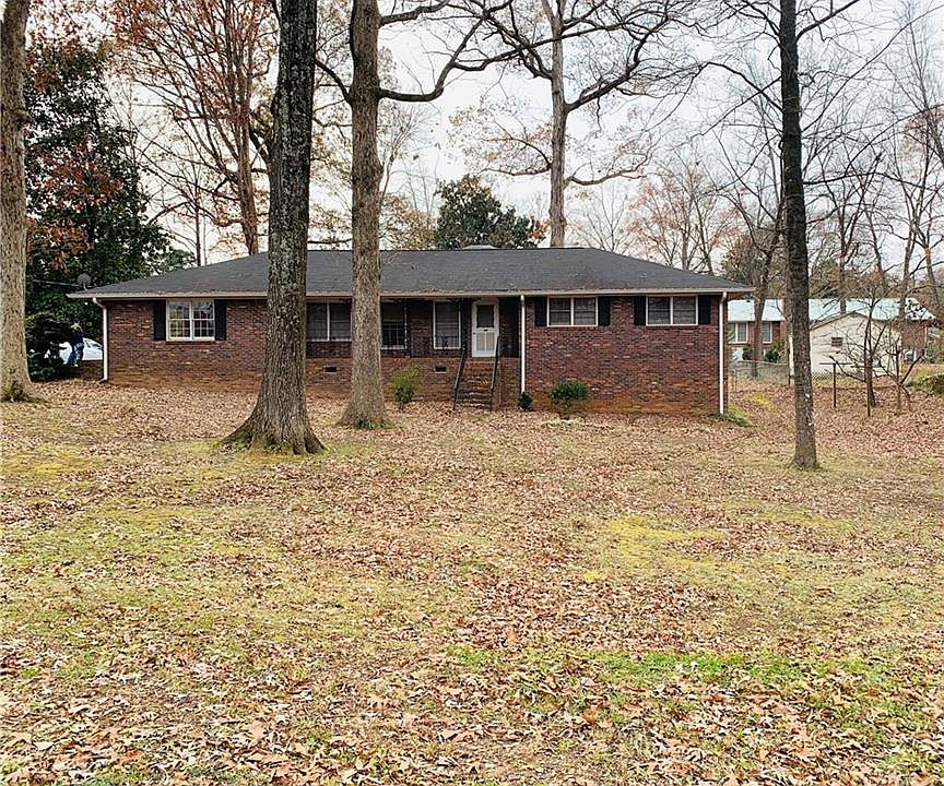 1st image of 488 Dogwood Dr
