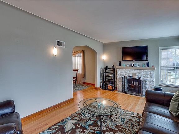 5th image of 3907 Prather Ave