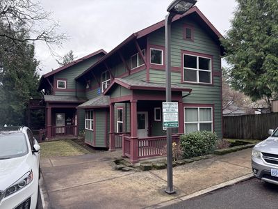 10801 NE Fremont St, Portland, OR, 97220