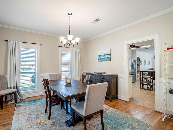 5th image of 1801 Rollingwood Dr