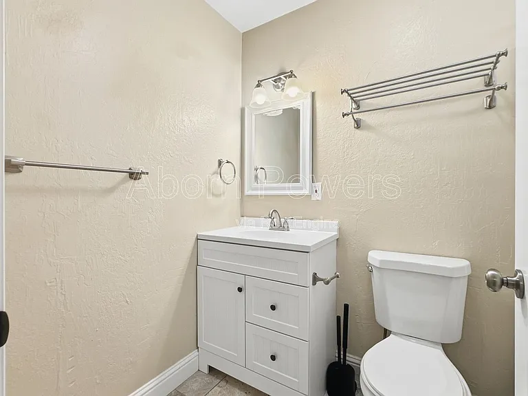 6197 Spruce St #4 — Photo 12