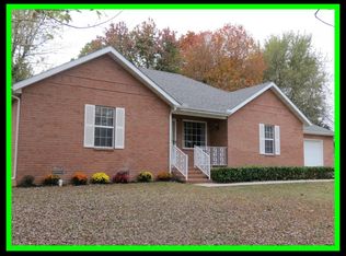 1025 S Oakland Ave, Bolivar, MO 65613