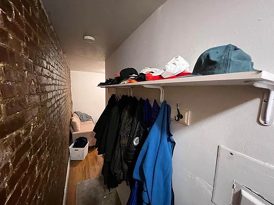 Rented by Best Apartments North Inc | media 21