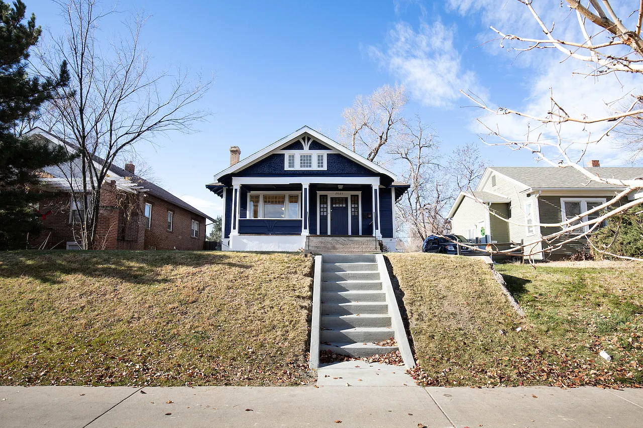 3 bed, 1200 sqft, $1,650 — Photo 1