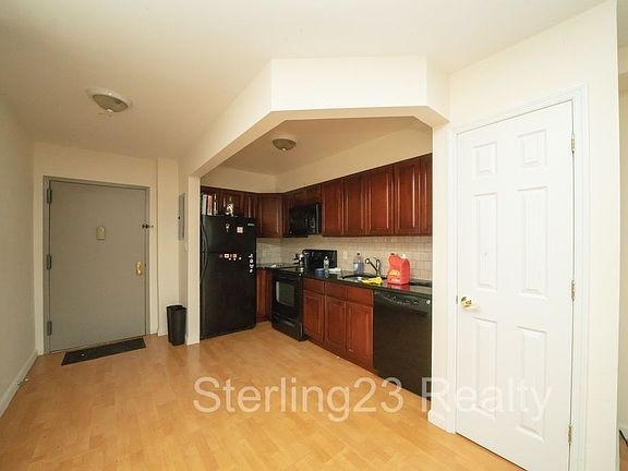 2nd image of 2716 12th St APT 3