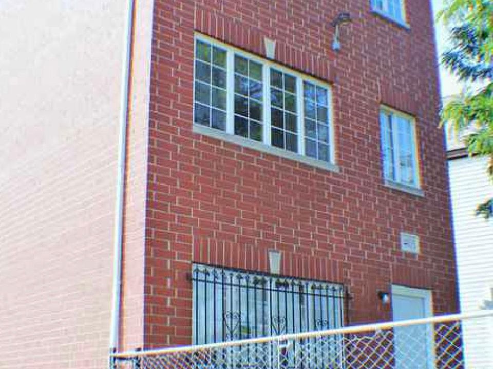 1st image of 401 W Winneconna Pkwy #3