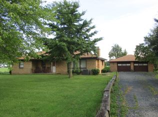 248 N 2550th Rd, Peru, IL 61354