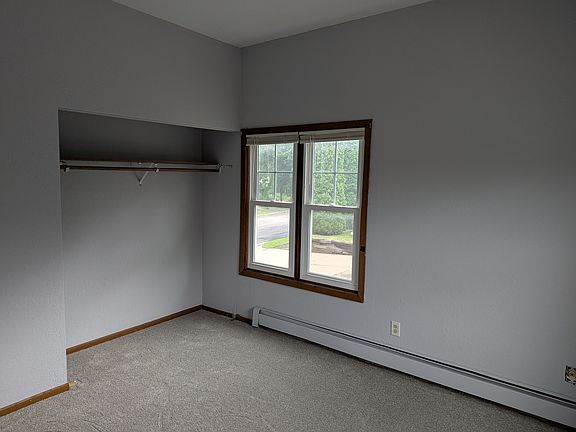 5th image of 30 Baker St W APT 4
