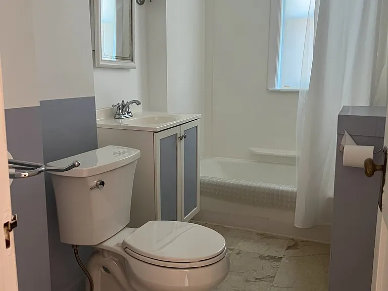 267-269 Redlands St #267 — Photo 9