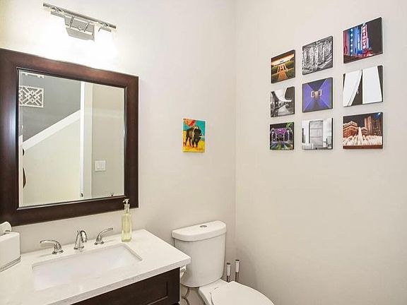 4th image of 963 Saint Augustine St