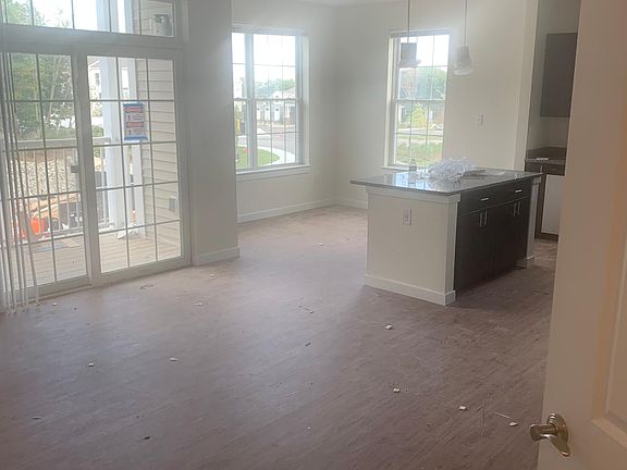3rd image of 120 Tall Oaks Dr Unit E