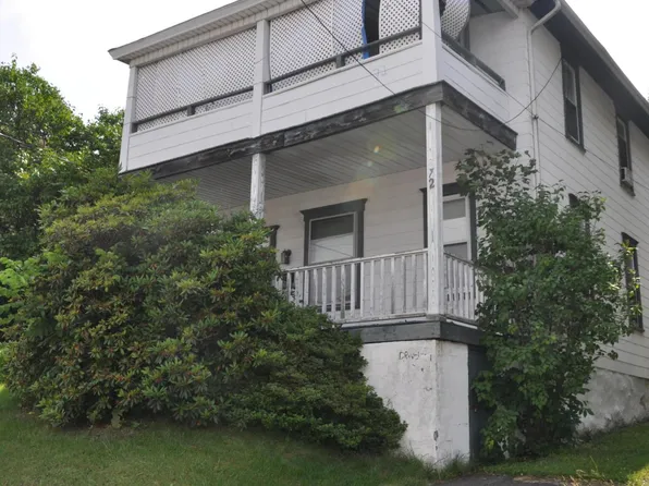 72 Belmont St, Carbondale, PA 18407