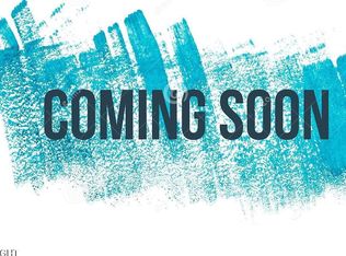 907 Wild Rose Ct #907, Anchorage, AK 99518